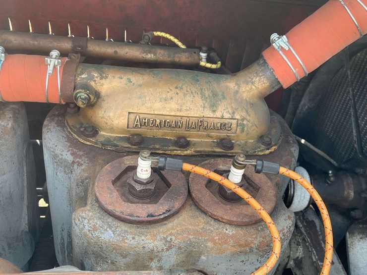 1917-american-la-france-firetruck-image-95