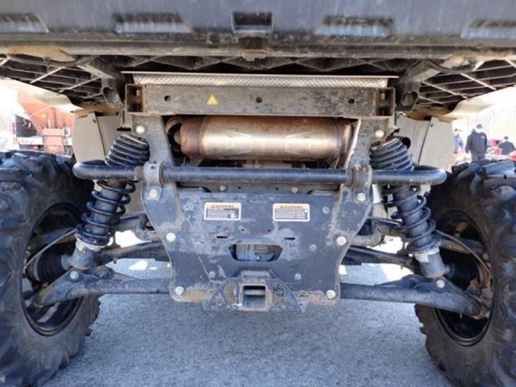 2021-can-am-defender-limited-hd10-4x4-side-by-side-image-37