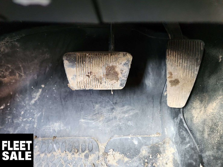 2013-dodge-3500-image-13