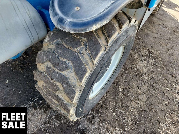 2010-genie-gth5519-image-24