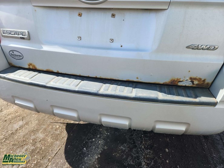 2008-ford-escape-image-32