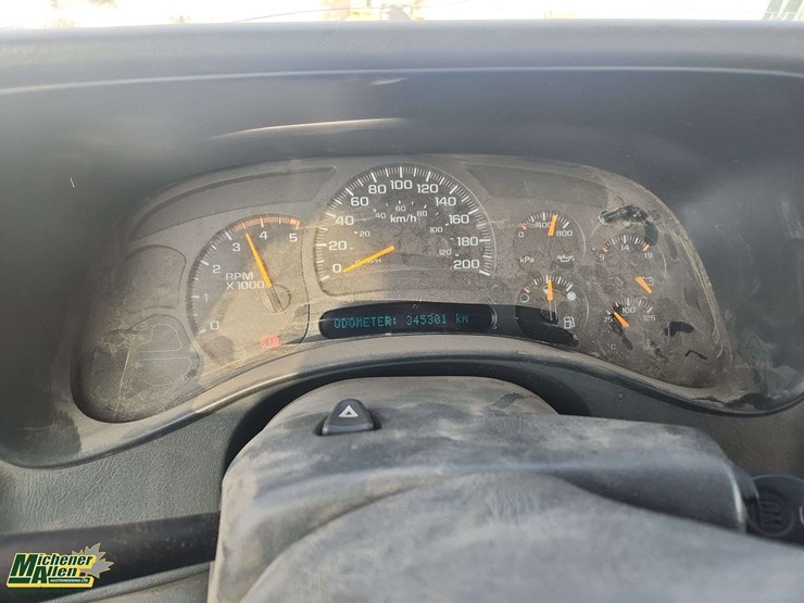 2003-gmc-sierra-3500-image-15