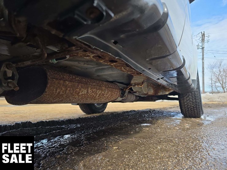 2011-ford-escape-image-11