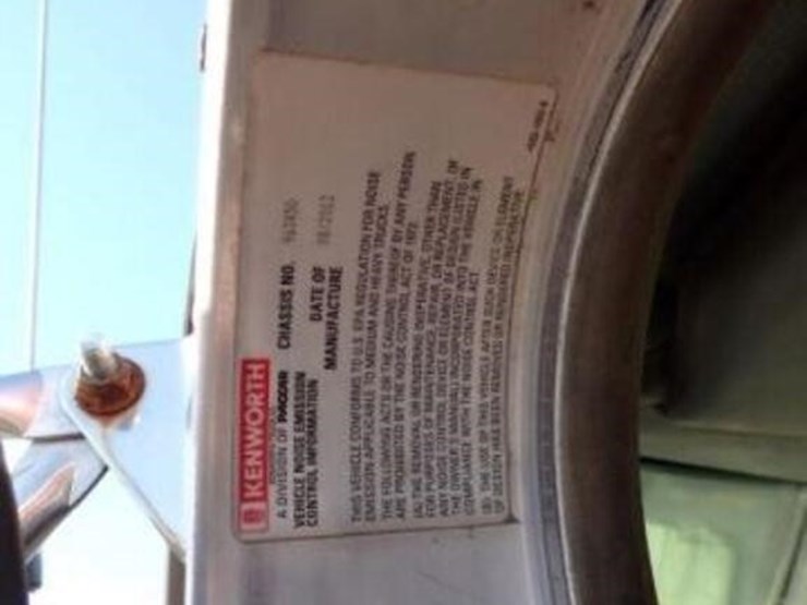 2013-kenworth-t800-image-14