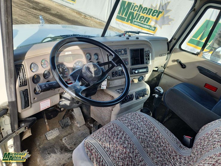 2001-mack-ch613-image-20