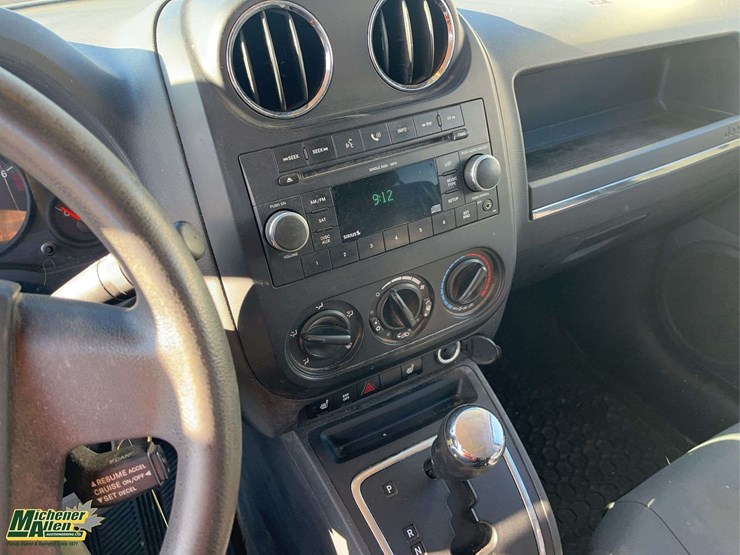 2009-jeep-compass-image-15