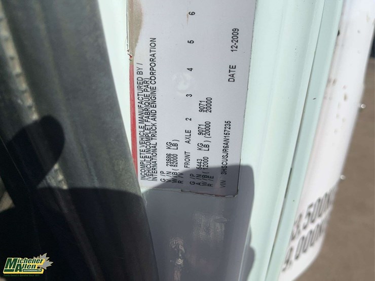 2010-international-prostar-image-25