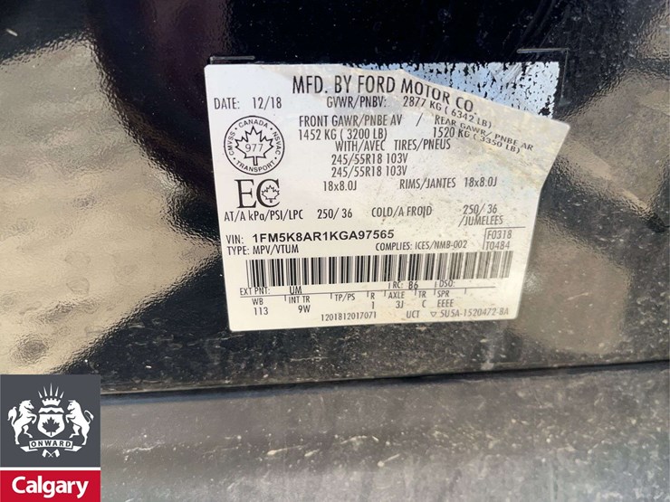 2019-ford-explorer-image-26