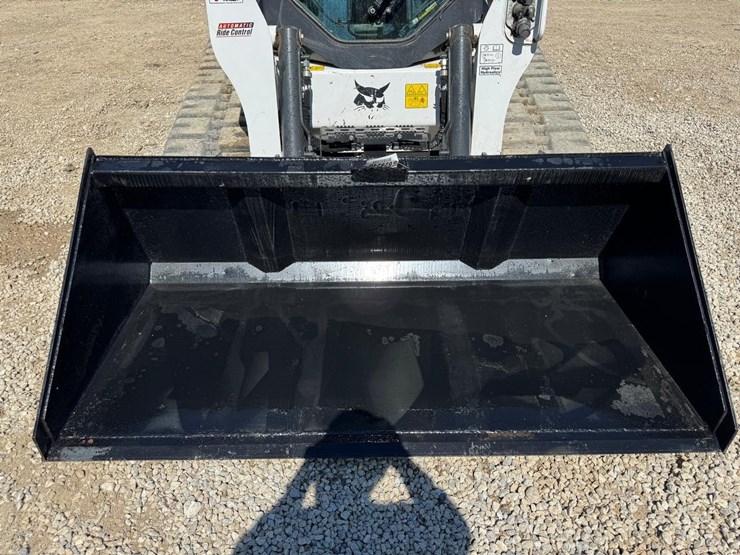 wildcat-80"-skid-steer-high-capacity-bucket-image-2