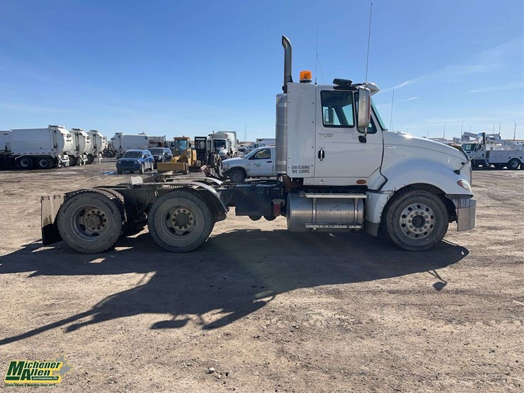 2010-international-prostar-image-6