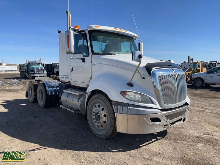 2010-international-prostar-image-7