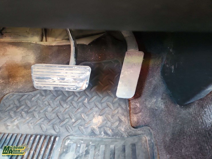 2010-chevrolet-silverado-1500-image-22