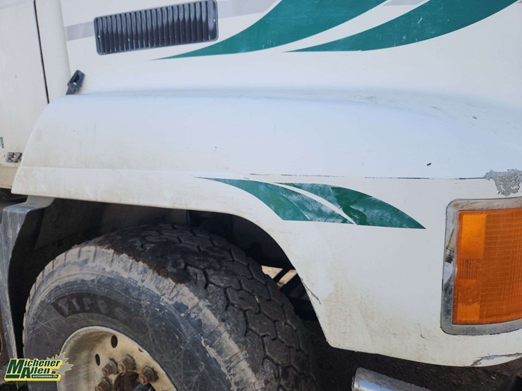 2001-mack-ch613-image-33