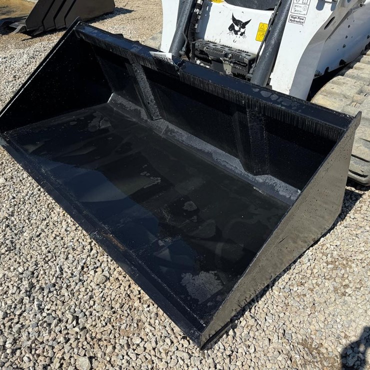 Wildcat 80" Skid Steer High Capacity Bucket