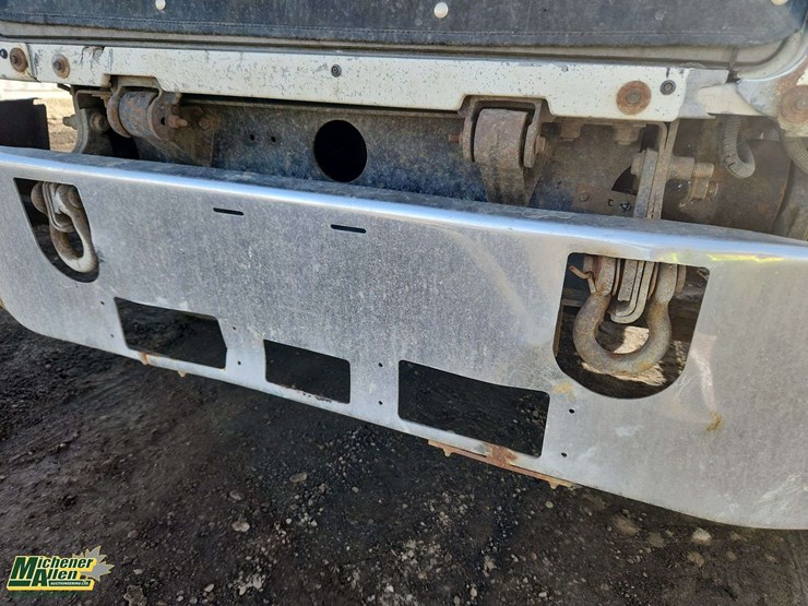 2001-mack-ch613-image-31