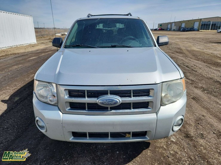 2008-ford-escape-image-8