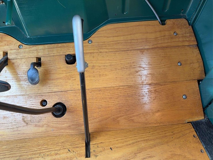 1934-international-c-1-canopy-express-image-21