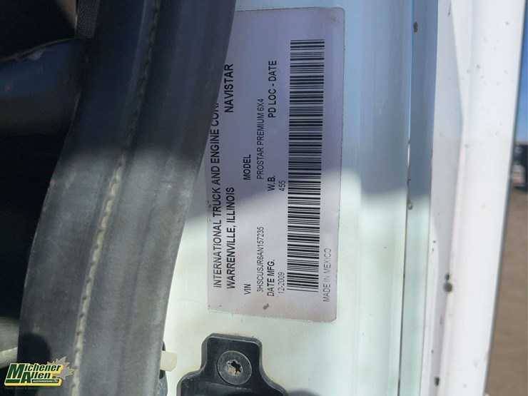 2010-international-prostar-image-24