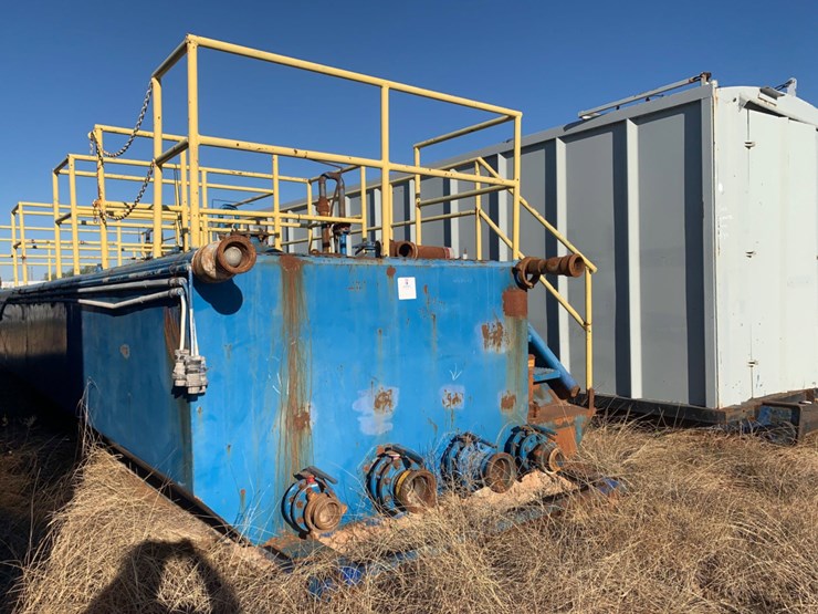 550-bbl-41’-l-x-11’-w-x-5’-t-4-compartment-mud-pit-w/-catwalks-on-top-image-2