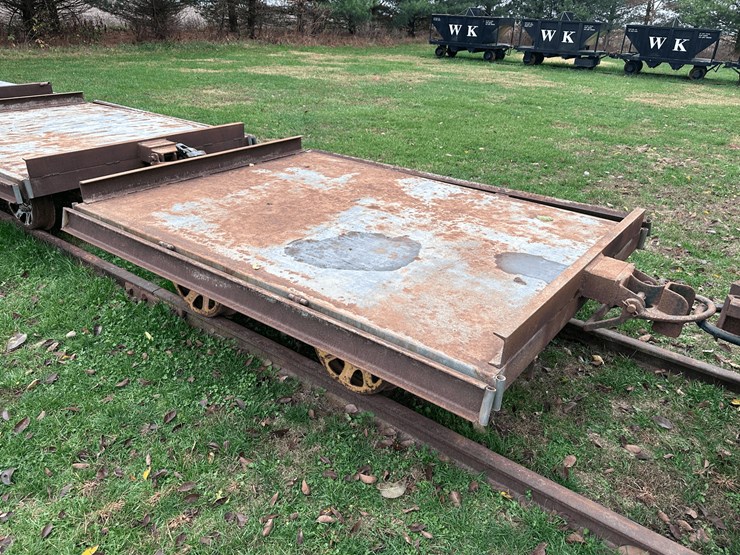 set-of-3-flat-cars-image-1