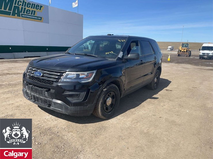 2019-ford-explorer-image-1