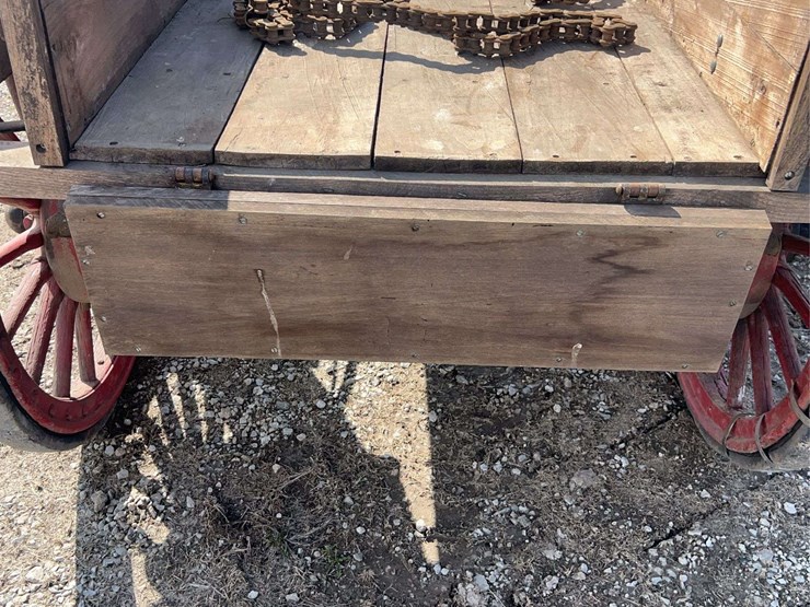 international-highwheeler-image-44