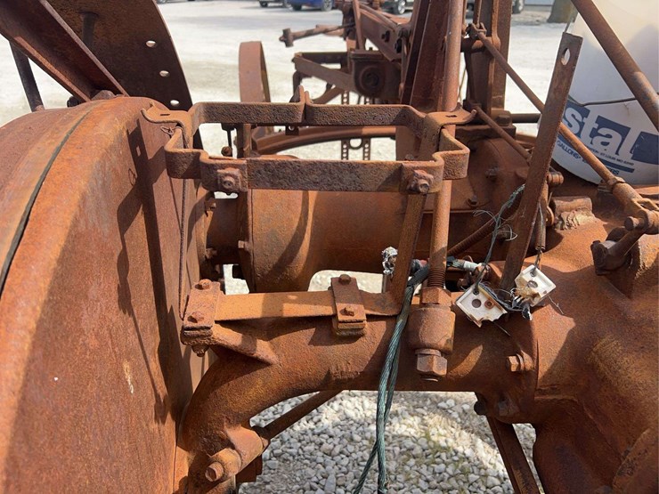 moline-universal-image-18