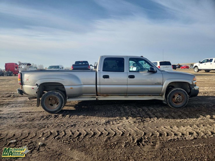 2003-gmc-sierra-3500-image-9
