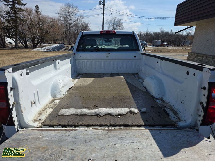 2014-chevrolet-silverado-1500-image-21