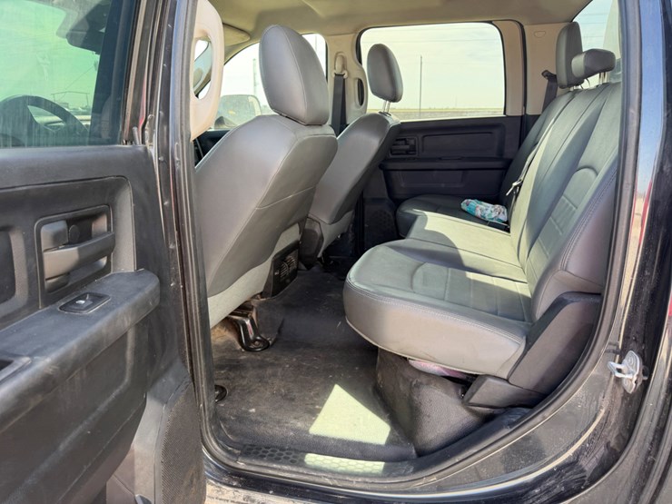 2015-ram-3500-tradesman-image-7