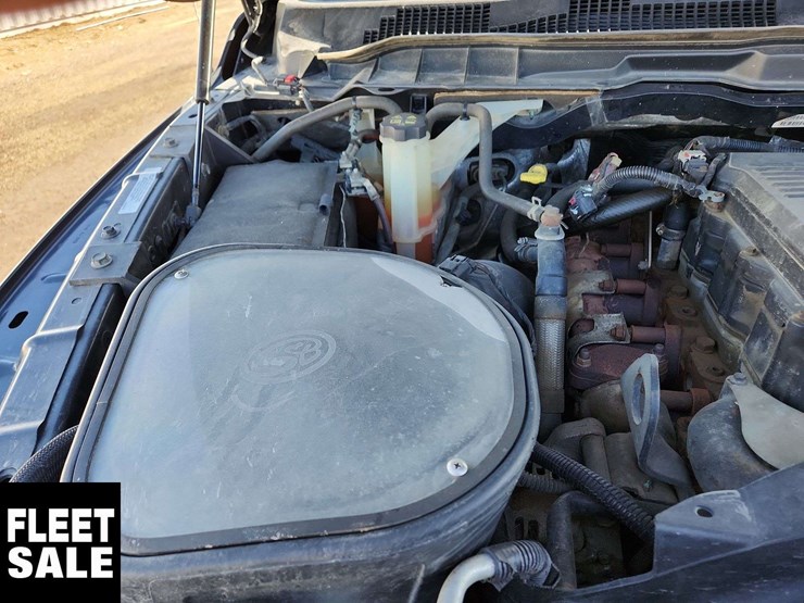 2013-dodge-3500-image-26