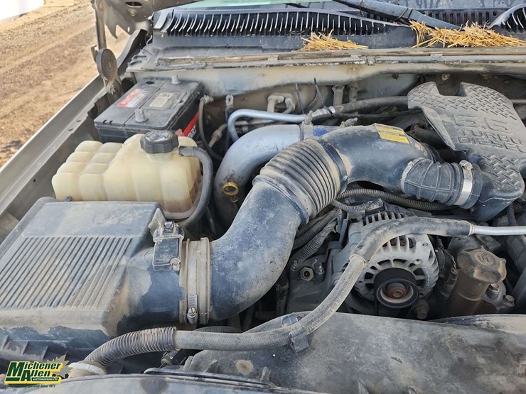 2003-gmc-sierra-3500-image-28