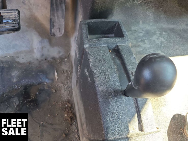 2010-chevrolet-silverado-2500hd-image-24