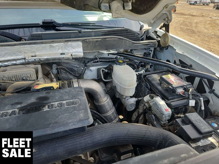 2019-chevrolet-silverado-3500hd-image-24