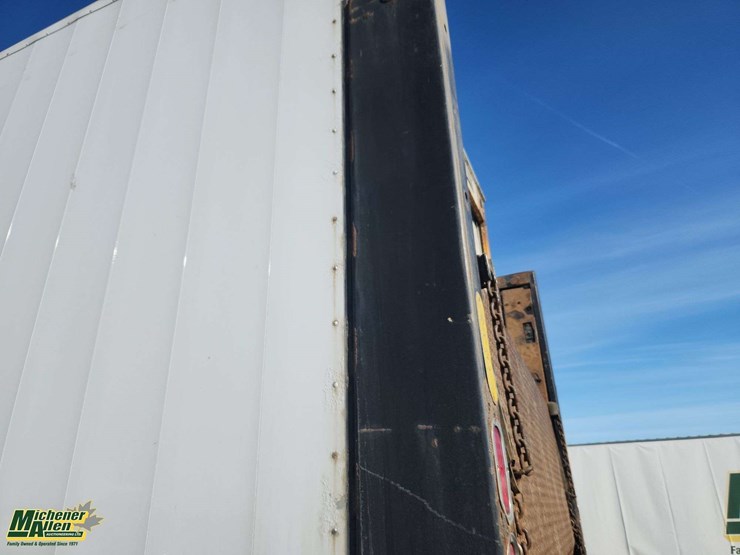 2011-peterbilt-337-image-47