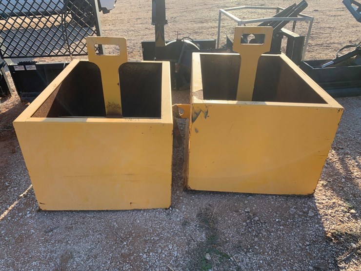 (2)-4’-l-x-3’-w-x-28”-concrete-mixing-bins-image-1