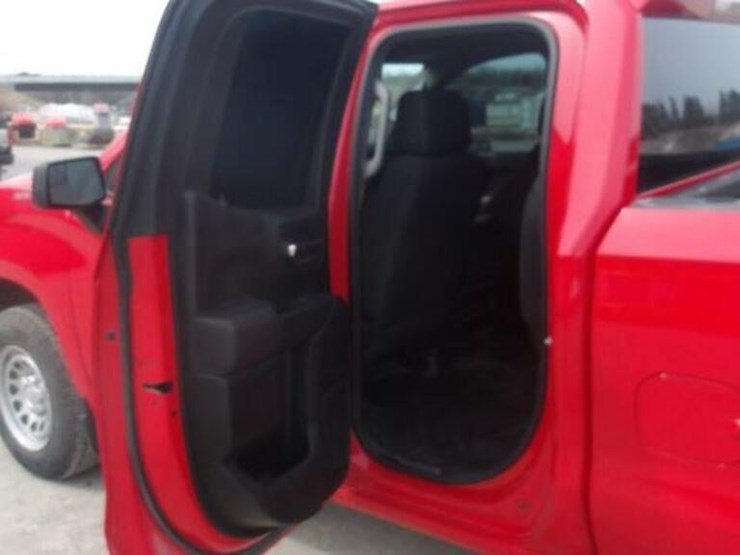 2023-chevrolet-1500-image-24