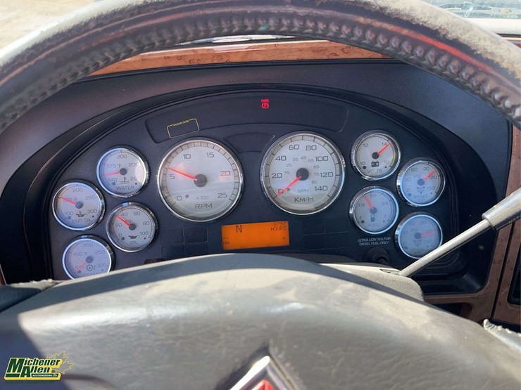 2010-international-prostar-image-14