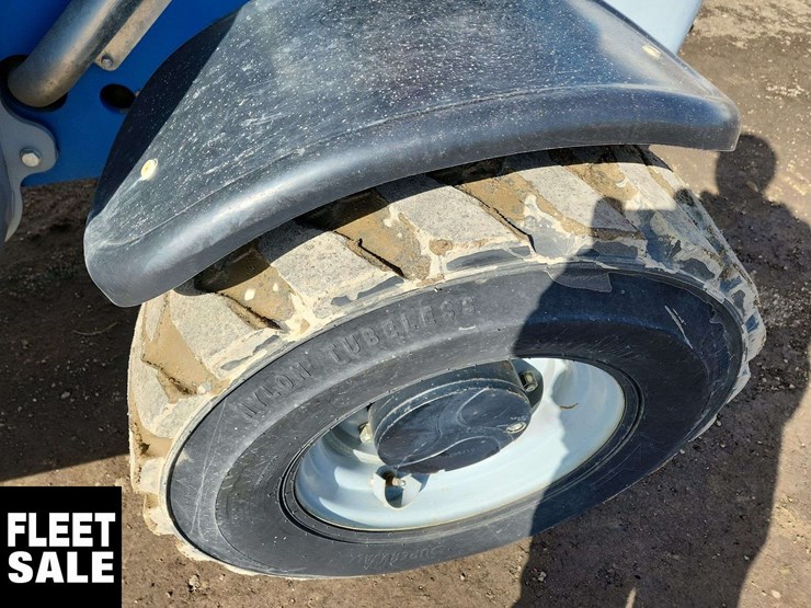 2010-genie-gth5519-image-23