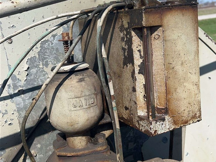 big-bull-tractor-image-19