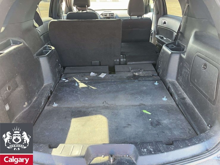 2018-ford-explorer-image-19