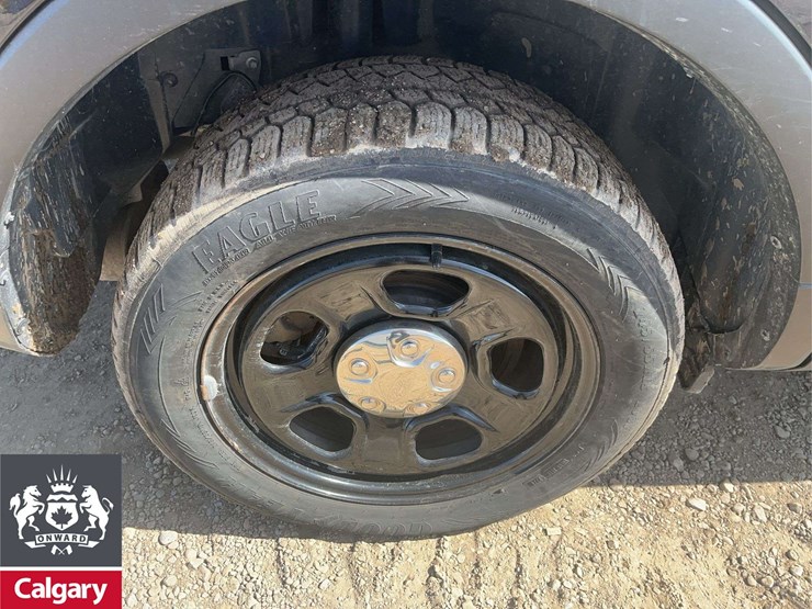 2019-ford-explorer-image-11