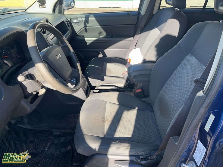 2009-jeep-compass-image-13