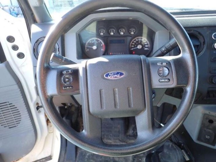 2016-ford-f650-image-14