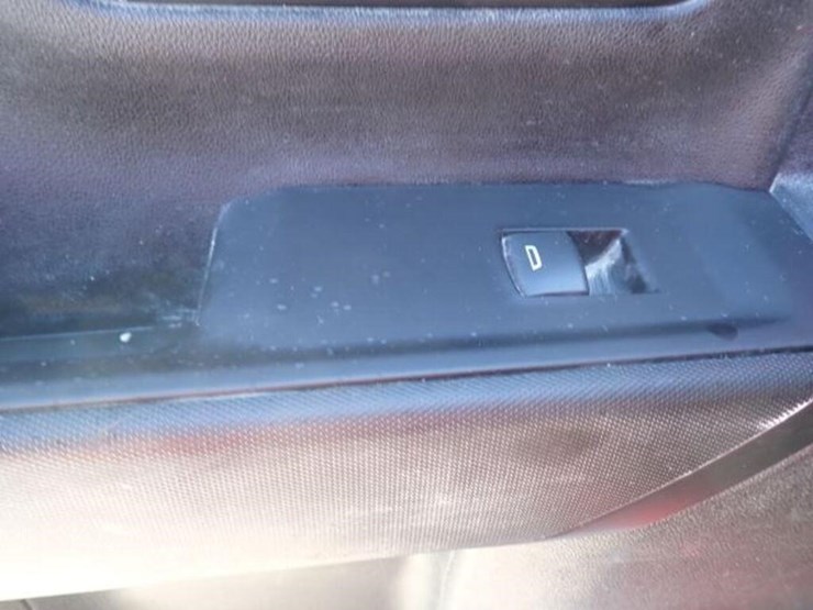 2022-chevrolet-2500hd-image-30