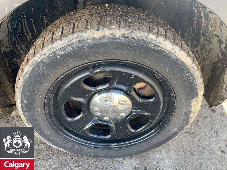 2019-ford-explorer-image-12