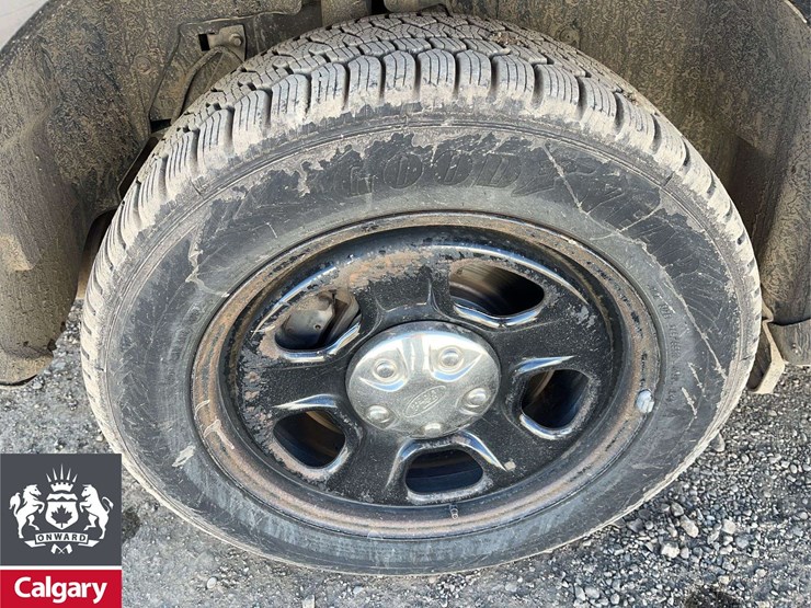 2018-ford-explorer-image-11