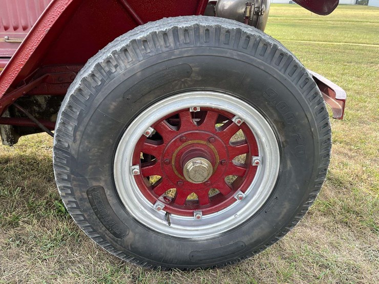 1917-american-la-france-firetruck-image-52