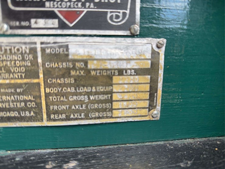 1934-international-c-1-canopy-express-image-100