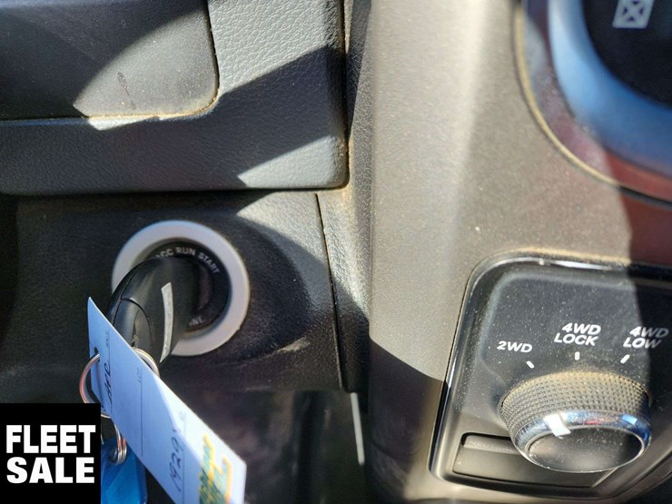 2013-dodge-3500-image-10